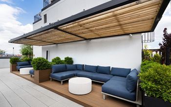Roof lounge
